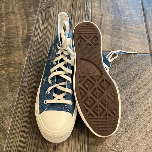 Converse hi-top shoes - Picture 4 of 4